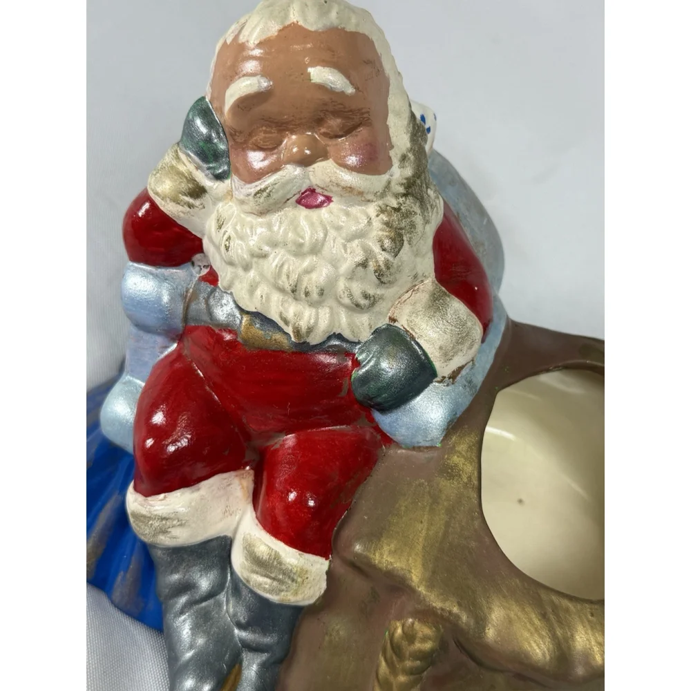 VINTAGE HANDPAINTED CERAMIC MOLD SLEEPING NAPPING SANTA PLANTER 6.5x4.5”